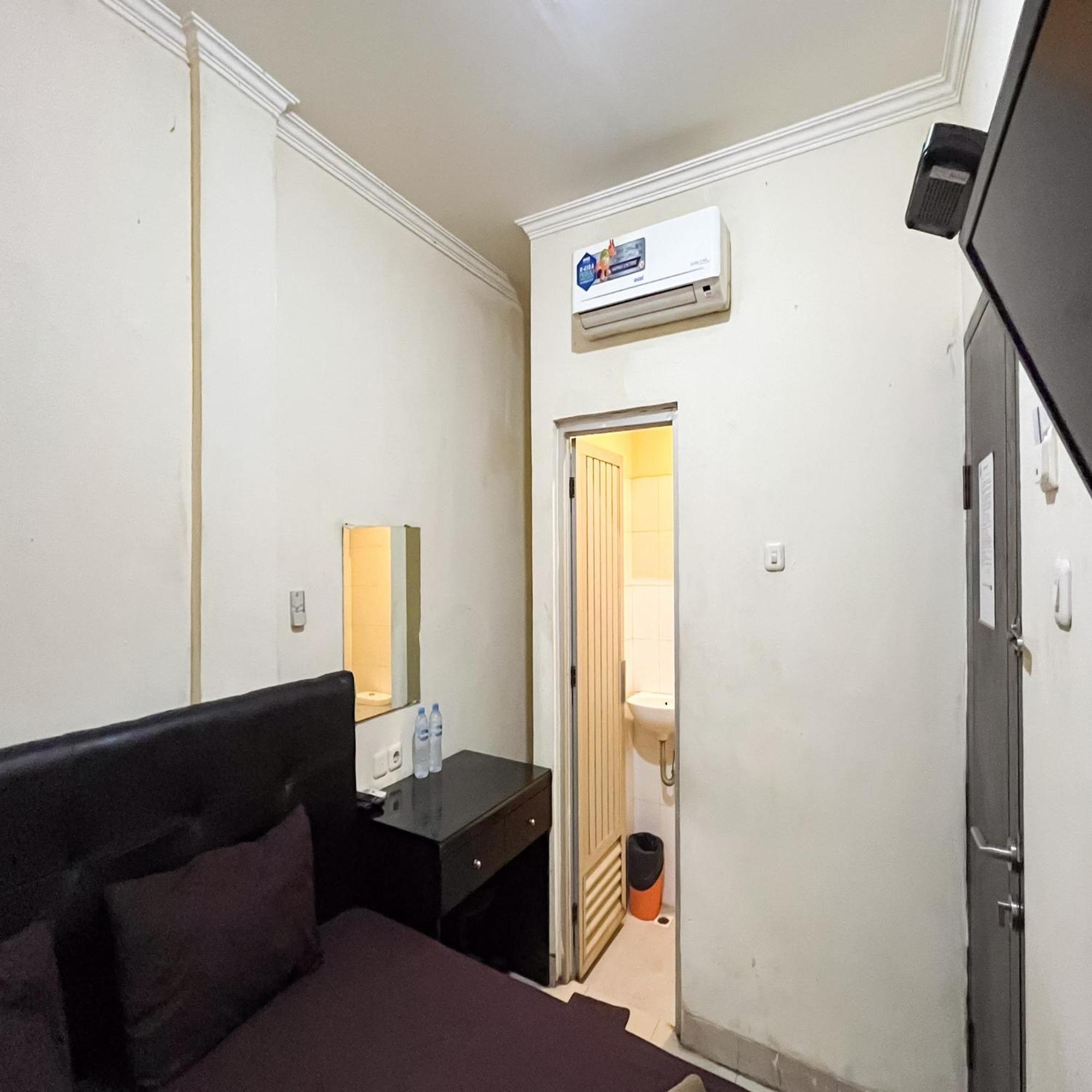 Arcadia Rooms Redpartner Jakarta Extérieur photo