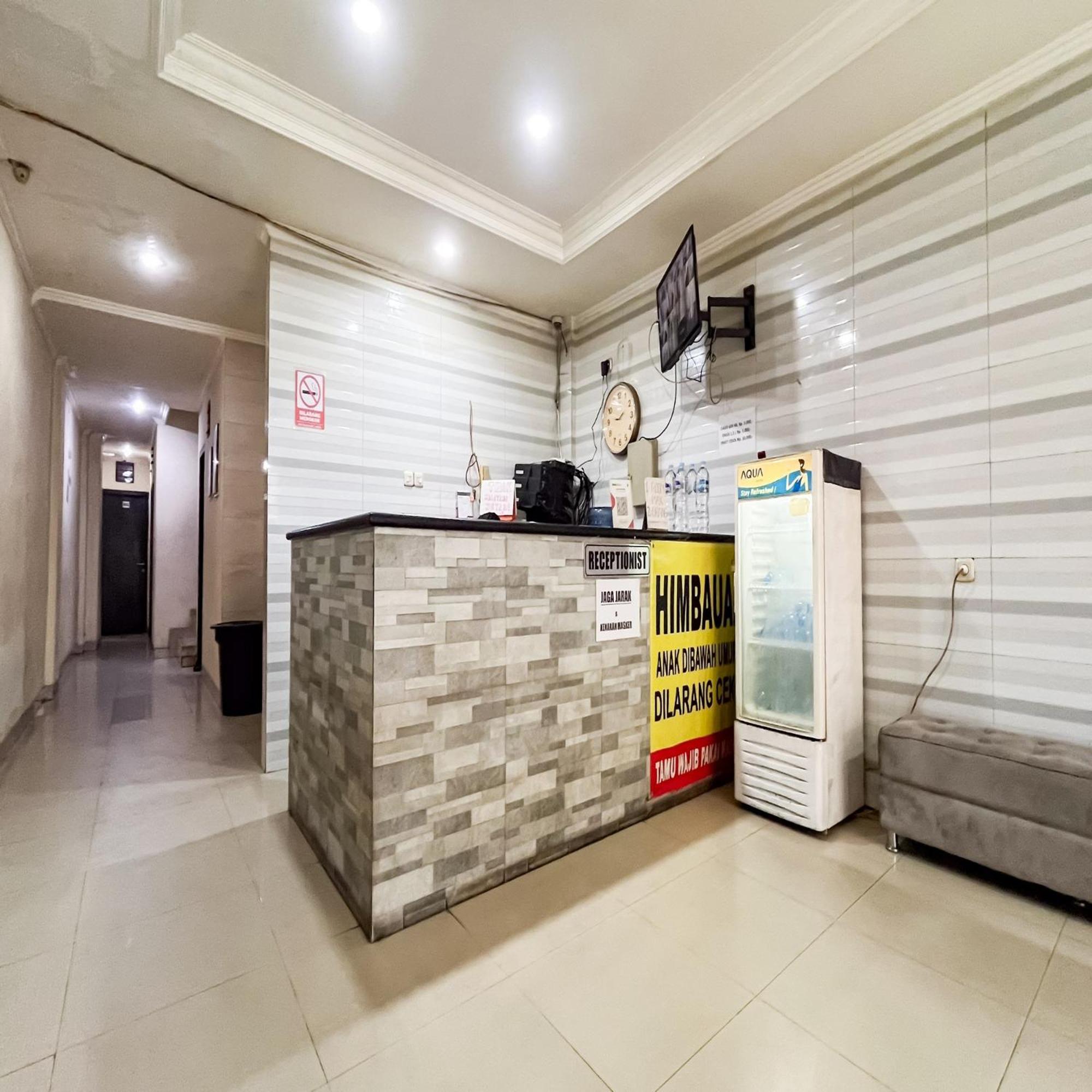 Arcadia Rooms Redpartner Jakarta Extérieur photo